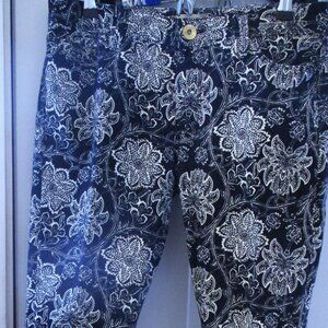Banana Republic Women's SZ 30P (30-Petite) Black & White Floral Stretch Jeans GC